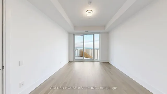 Additional image 21 of 155 Merchants' Wharf Unit 1311