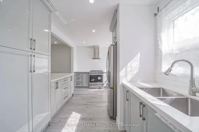 Additional image 12 of 131 Painted Post Dr