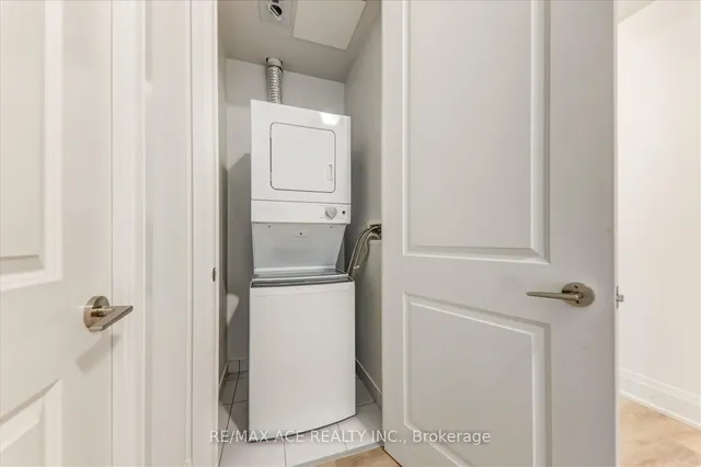 Additional image 14 of 20 Meadowglen Pl Unit 2606