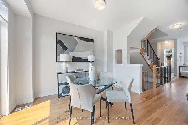 Additional image 16 of 26 Danielle Moore Circ