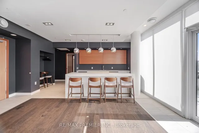 Additional image 38 of 2800 KEELE St Unit TH 107