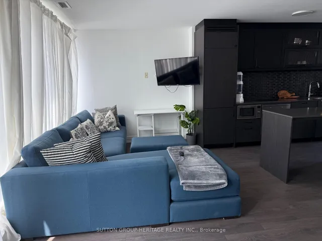 Additional image 3 of 783 Bathurst St Unit 814