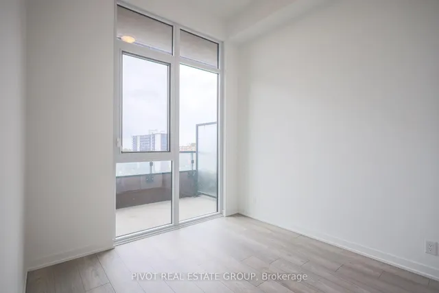 Additional image 6 of 285 Dufferin St Unit 715