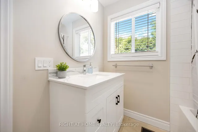 Additional image 14 of 12 Rosalie Ave