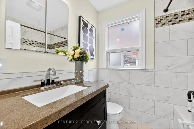 Additional image 13 of 98 Granger Ave