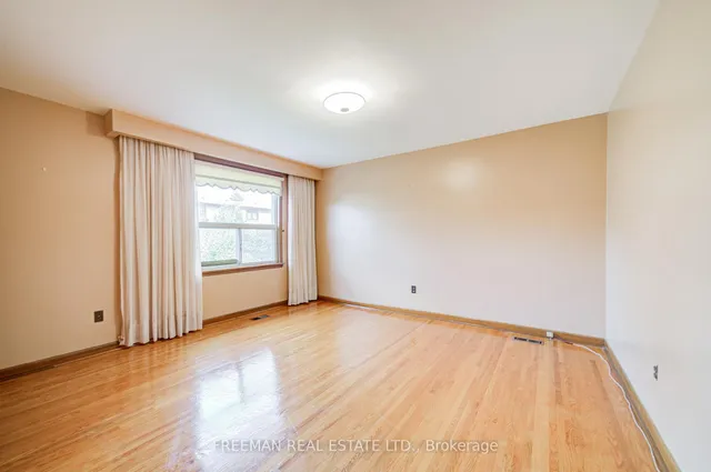 Additional image 12 of 102 Hallsport Cres