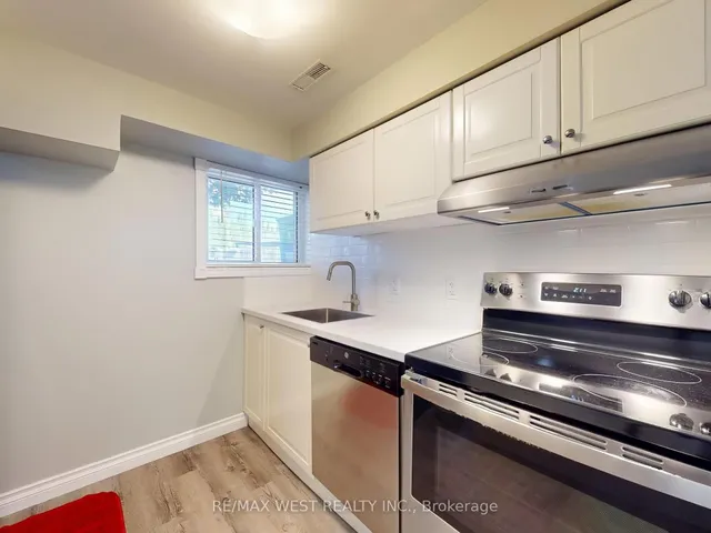 Additional image 33 of 187 Broken Oak Cres