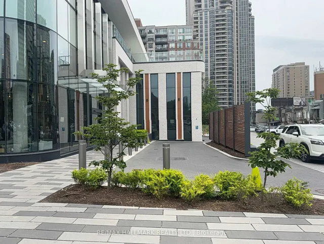 15 Holmes Ave Unit 407