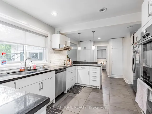 Additional image 10 of 71 Satchell Blvd