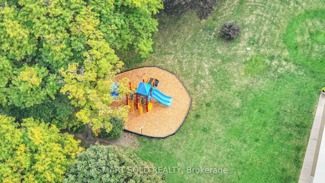 Additional image 31 of 2550 Pharmacy Ave Unit 1212