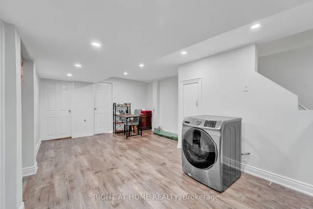 Additional image 36 of 105 Hupfield Tr