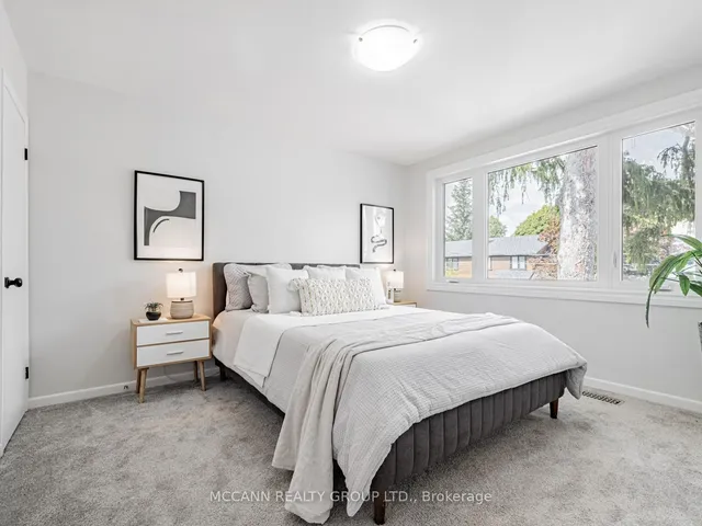 Additional image 17 of 157 1/2 Roslin Ave