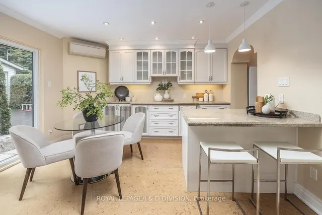 Additional image 12 of 193 Glenview Ave