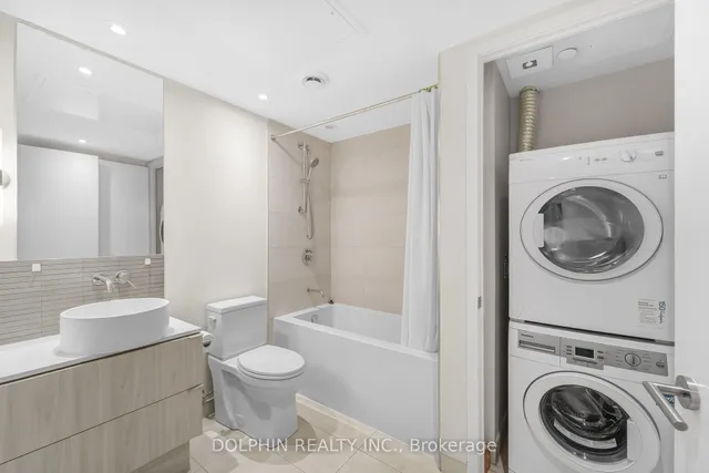 Additional image 16 of 161 Roehampton Ave Unit 1007