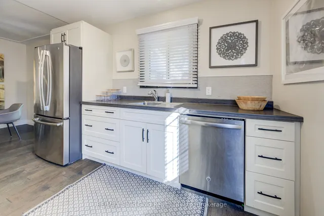 Additional image 13 of 211 Village Rd