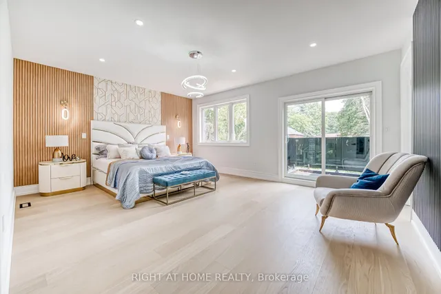 Additional image 23 of 203 Scarboro Cres