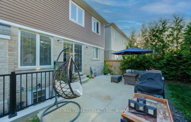 Additional image 38 of 231 Grovehill Cres