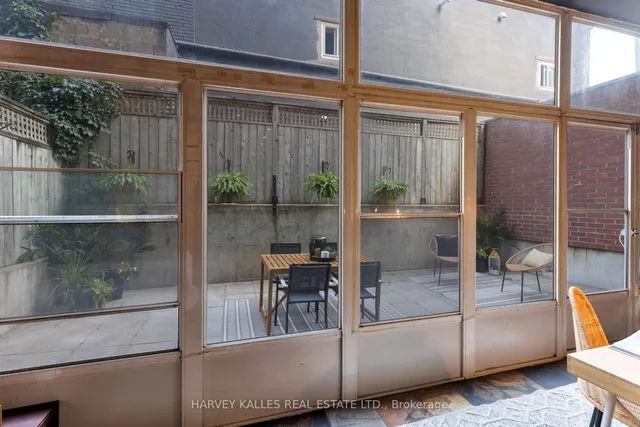 Additional image 14 of 901 Queen St Unit 105