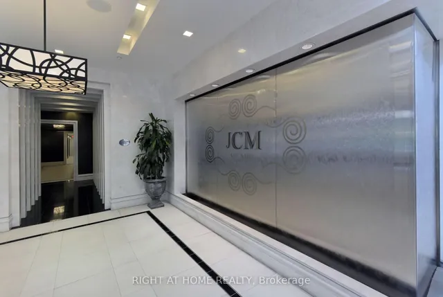 Additional image 29 of 28 Linden St Unit 2308