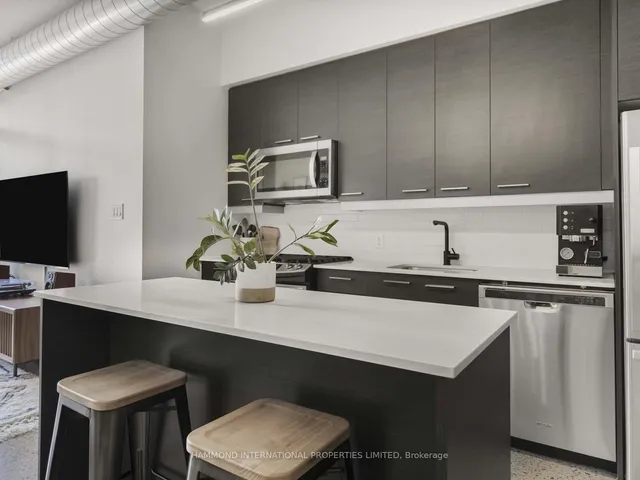 Additional image 12 of 510 King St Unit 229