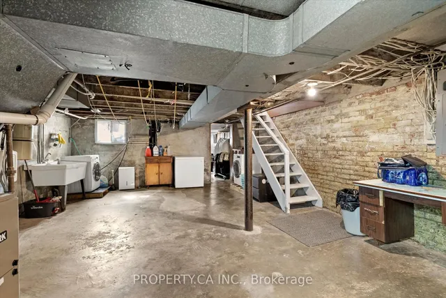 Additional image 36 of 790 Manning Ave