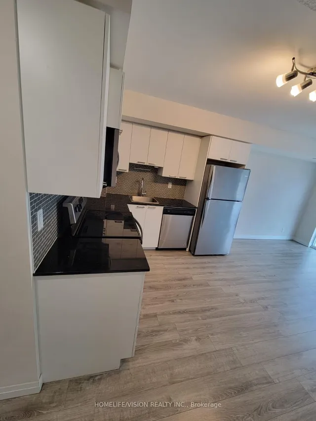 Additional image 6 of 2152 Lawrence Ave Unit 604