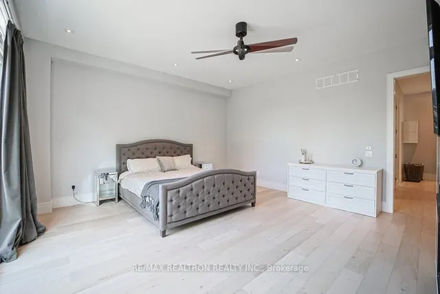 Additional image 19 of 263 East Ave