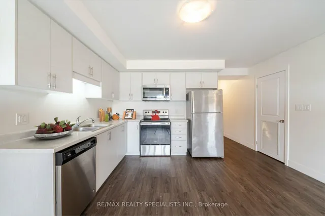 Additional image 12 of 160 Rochefort St Unit B-17