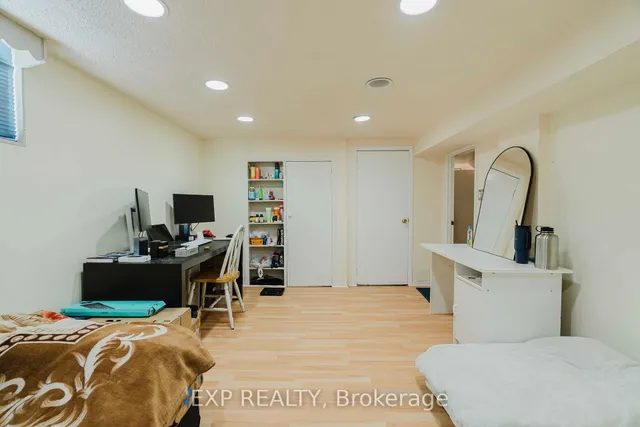Additional image 40 of 30 Ronway Cres