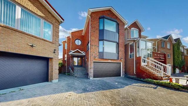 Additional image 2 of 33 Carnival Crt