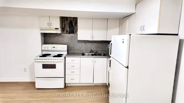 Additional image 33 of 132 Edgecroft Rd
