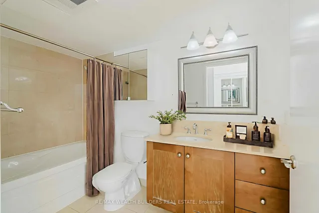 Additional image 9 of 2181 Yonge St Unit 2702