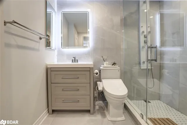 Additional image 16 of 600 Queens Quay Unit 633