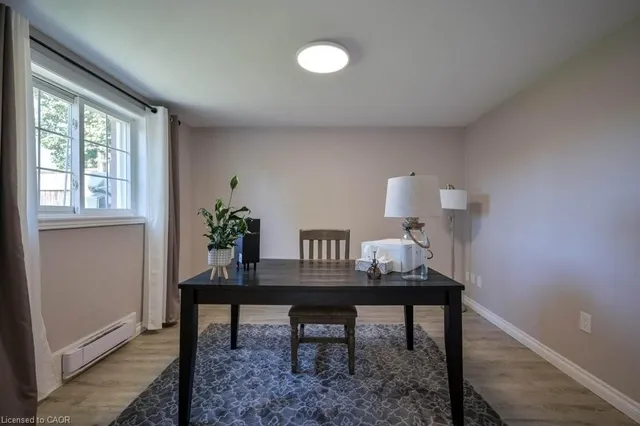 Additional image 30 of 107 Dinison Cres