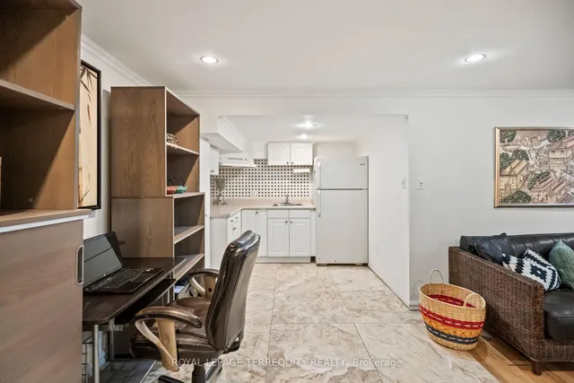 Additional image 36 of 50 Skyview Cres