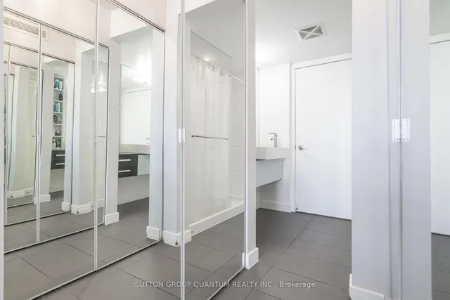 Additional image 19 of 38 Dan Leckie Way Unit 1810