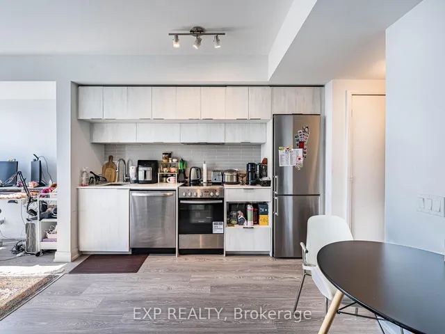 Additional image 6 of 181 Dundas St Unit 3708