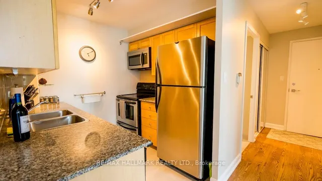 Additional image 13 of 230 Queens Quay Unit 2525