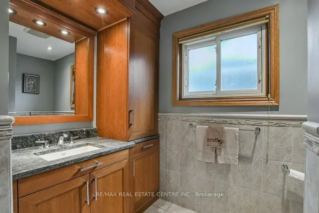 Additional image 18 of 28 Meadow Cres