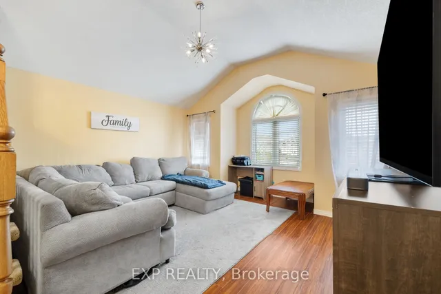 Additional image 10 of 992 Copper Leaf Cres