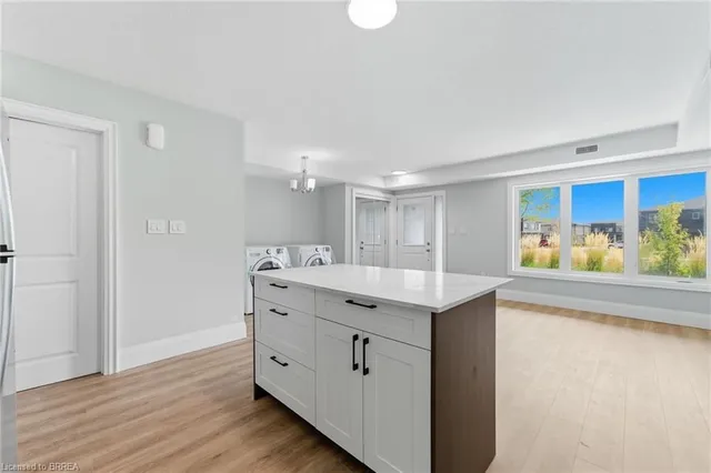 Additional image 11 of 160 Rochefort Street St Unit A17