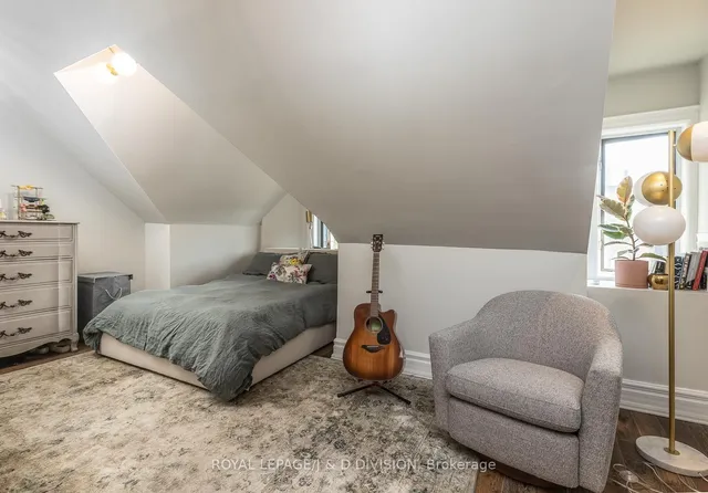 Additional image 30 of 40 Bernard Ave