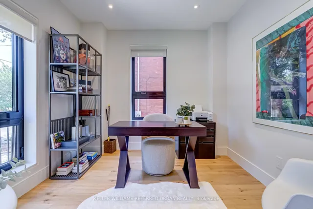 Additional image 20 of 182 Queens Ave