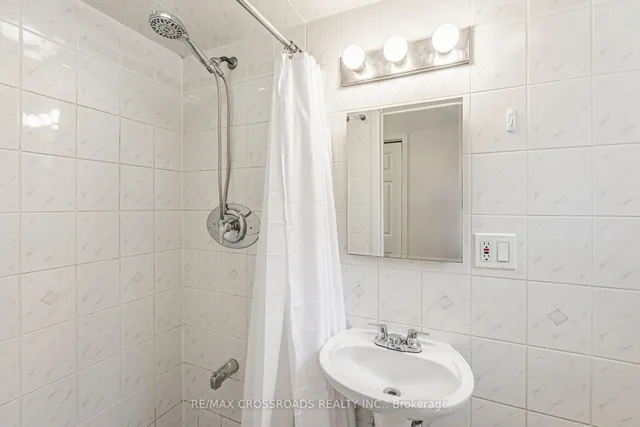 Additional image 24 of 57 Allanford Rd