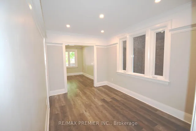 Additional image 11 of 256 Harvie Ave