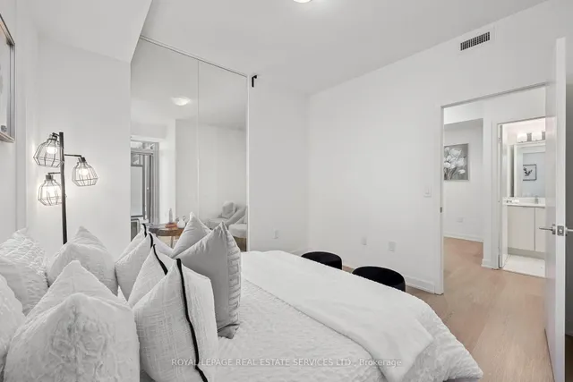 Additional image 19 of 859 The Queensway Unit 708