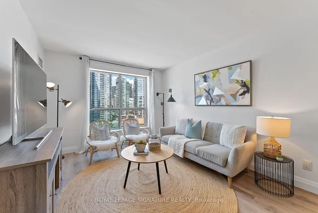 Additional image 48 of 410 Queens Quay Unit 1407