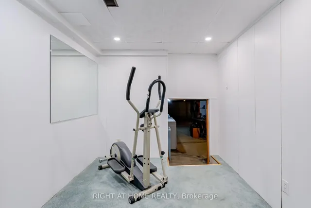 Additional image 31 of 22 Rainier Sq