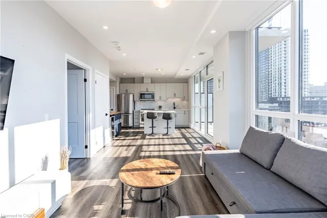 Additional image 21 of 60 Charles St Unit 705