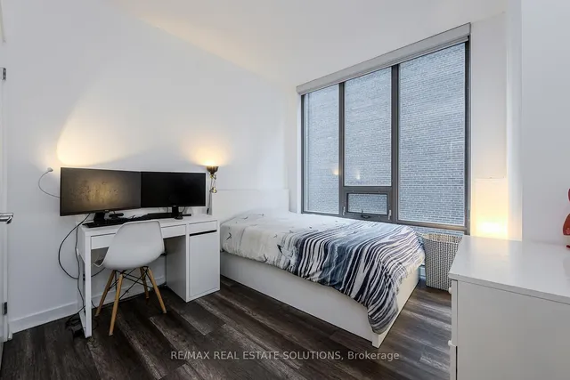 Additional image 11 of 33 Lombard St Unit 1603